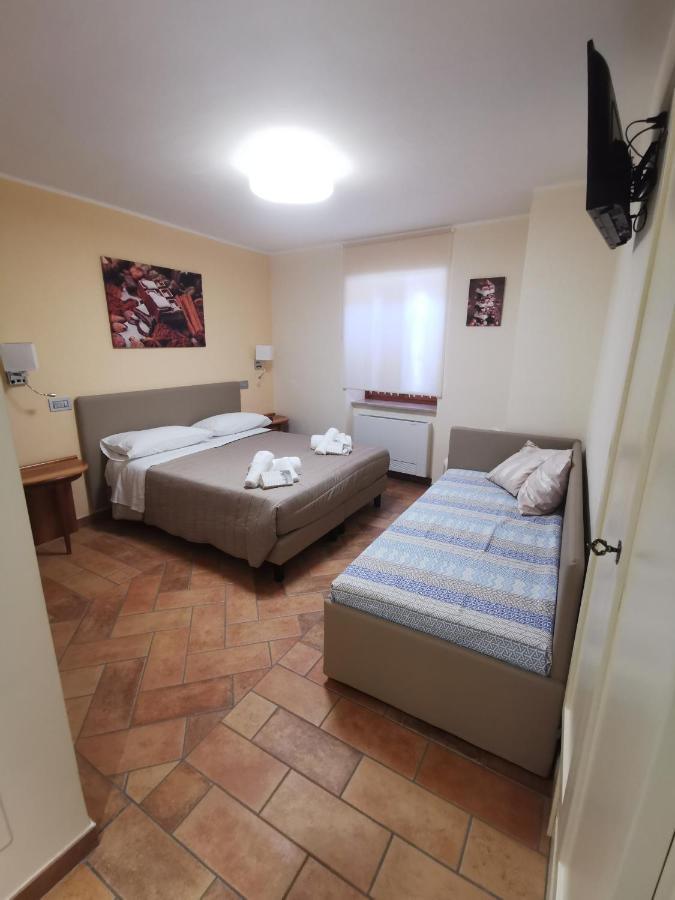 Lucyben Guesthouse كاشا المظهر الخارجي الصورة
